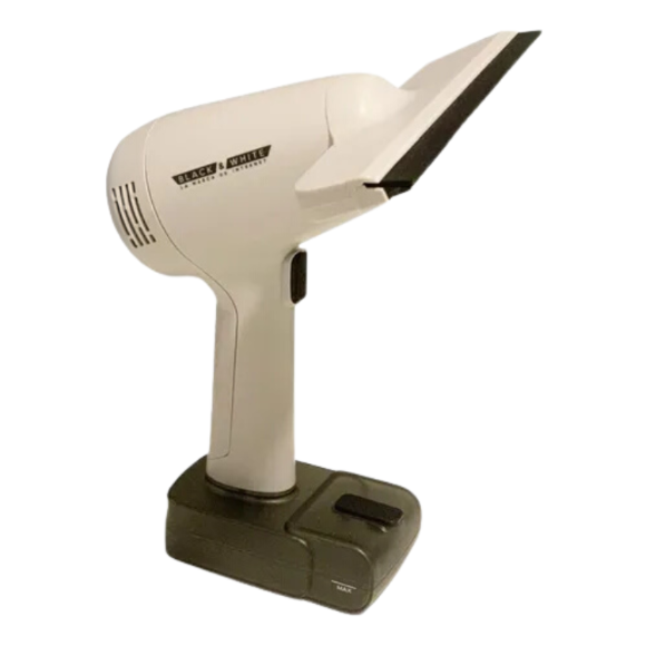 Imagen de Limpia Vidrios A Bateria 15W  1L Black & White - Ynter Industrial
