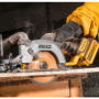 Imagen de Kit Industrial 9 Pzas C/2 Bat 4Ah Cargador y Accesorios Ingco